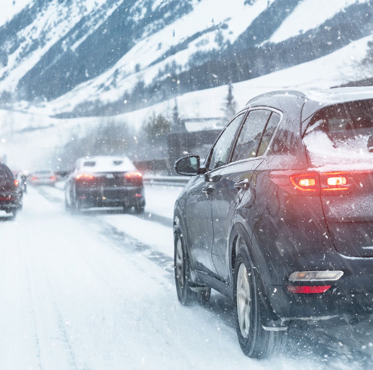 AvD Pressemeldung - AvD wünscht gute Fahrt im Winter AvD Pressemeldung - AvD wünscht gute Fahrt im WinterCopyright (c) 2023 K-FK/Shutterstock. No use without permission. (Photographer)