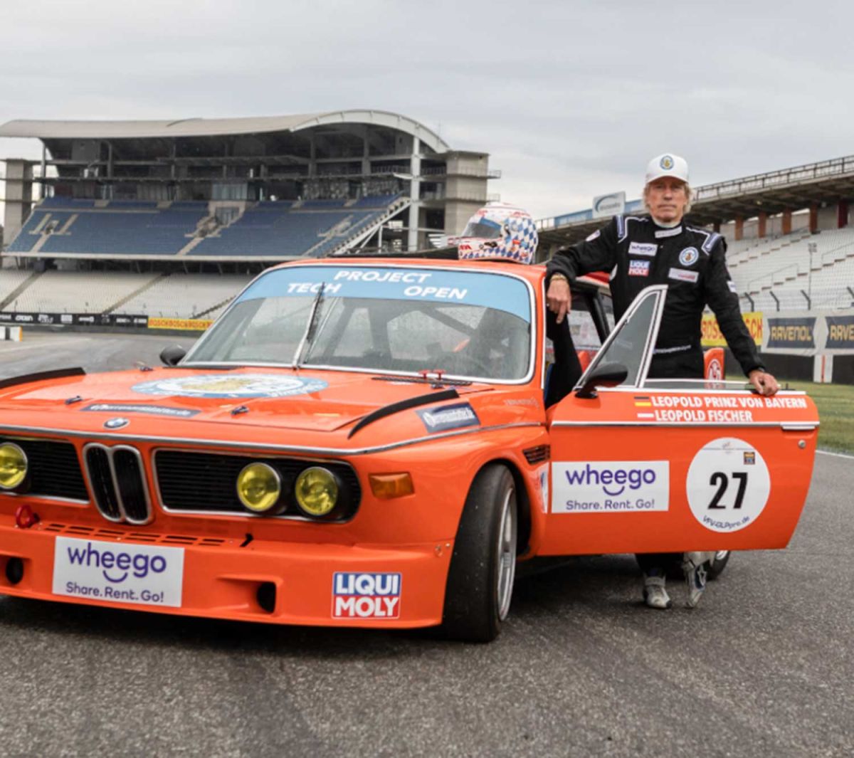 BMW Rennwagen - Grüner Biokraftstoff feiert Weltpremiere im Oldtimer BMW Rennwagen - Grüner Biokraftstoff feiert Weltpremiere im Oldtimer