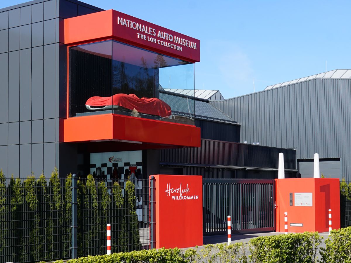 Nationales Automuseum Eingang: Unser Ausflugstipp in Dietzhölztal-Ewersbach© Nationales Automuseum