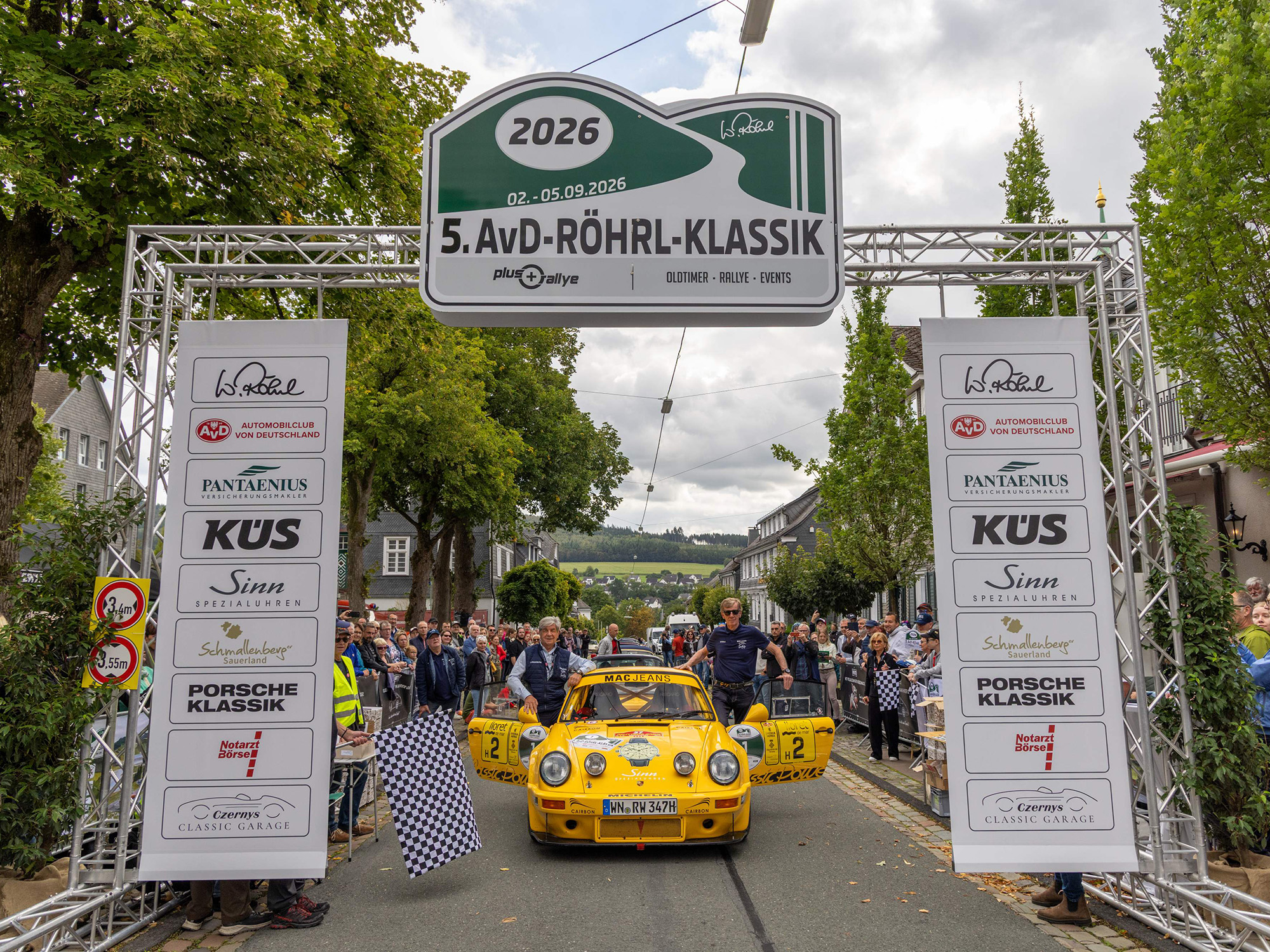 Zieleinlauf AvD-Röhrl-Klassik AvD-Röhrl-Klassik
