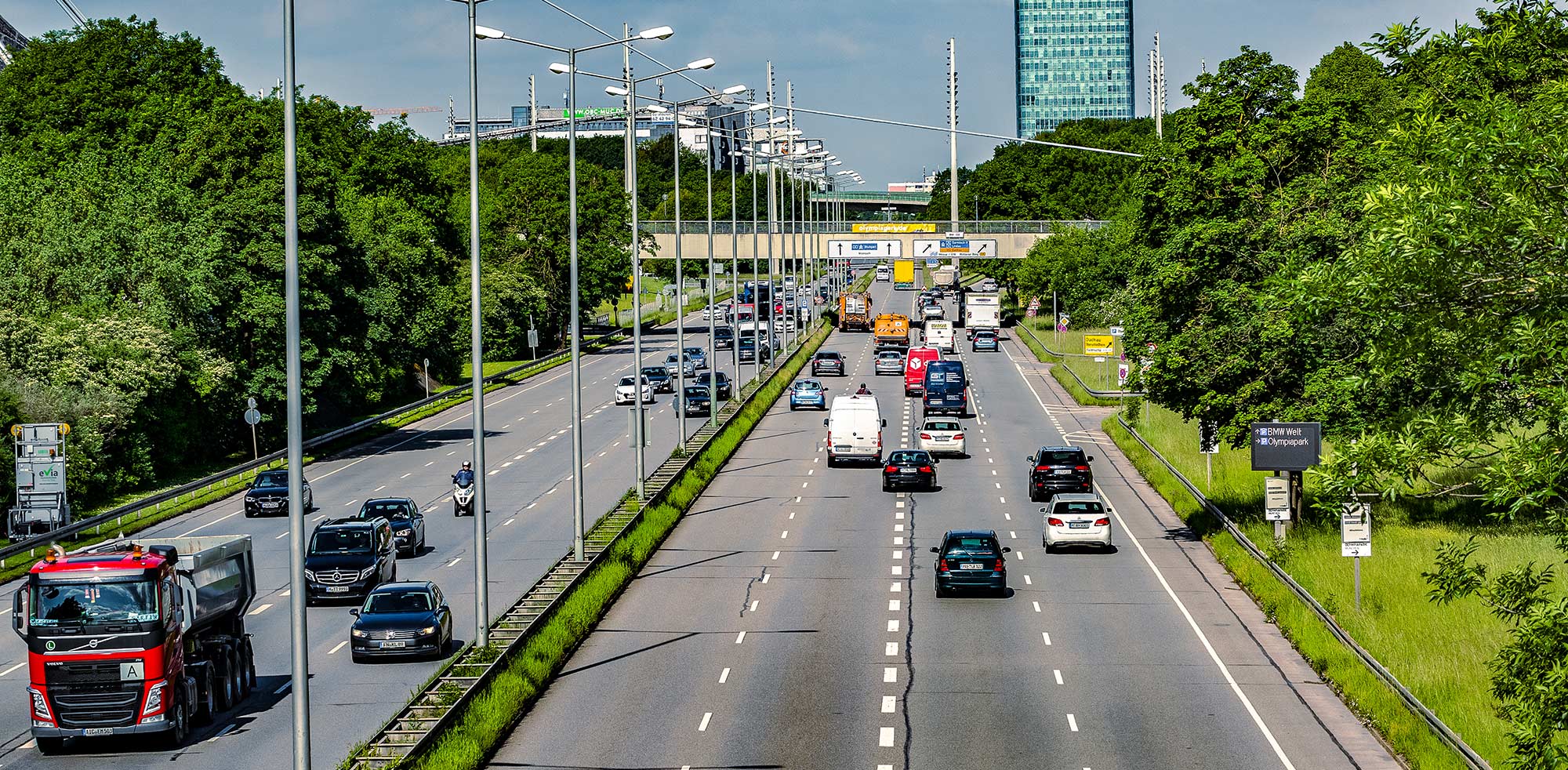 AvD Pressemeldung - AvD wendet sich gegen Diesel-Fahrverbot in München AvD Pressemeldung - AvD wendet sich gegen Diesel-Fahrverbot in MünchenCopyright (c) 2020 Chris Redan/Shutterstock. No use without permission. (Photographer)
