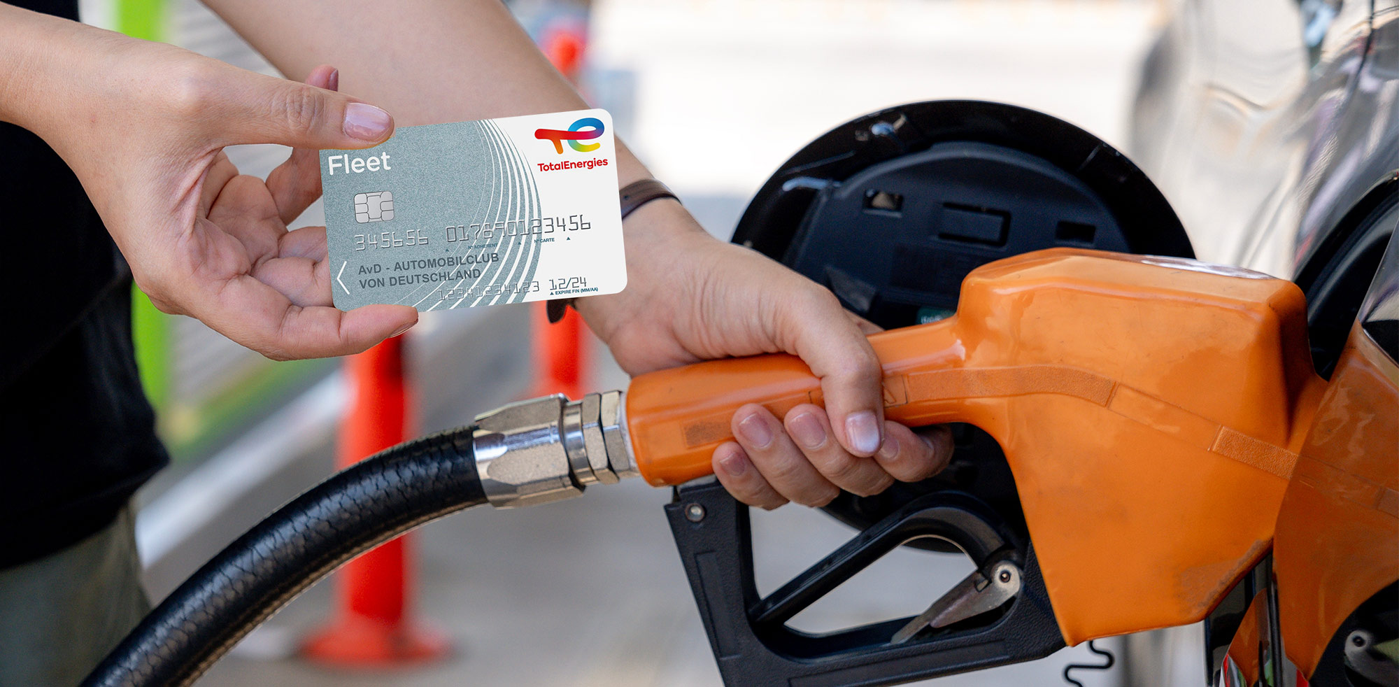 AvD Pressemeldung - AvD-Mitglieder fahren ab sofort günstiger mit der FleetCard4YouCopyright (c) 2025 Virojt Changyencham/Shutterstock. No use without permission. (Photographer)