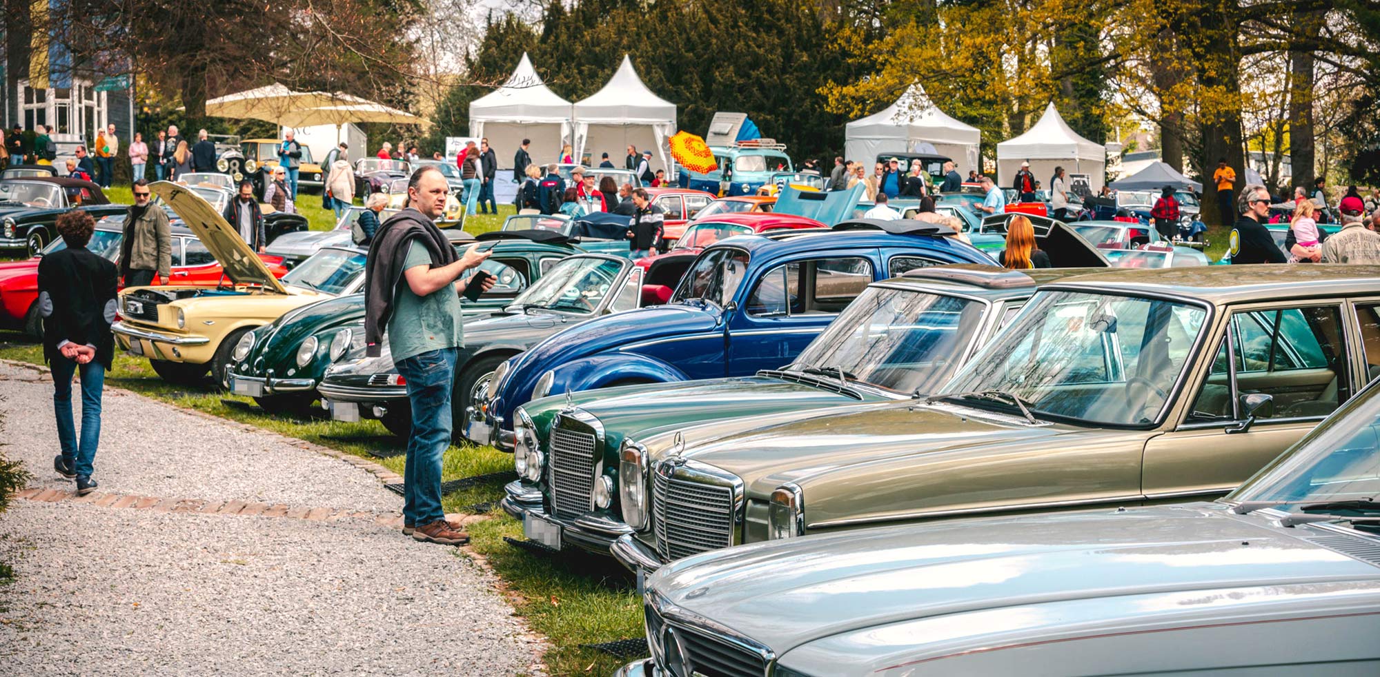 AvD Versanstaltungskalender - Viele Oldtimer und Stände bei der Grünewald Classics
