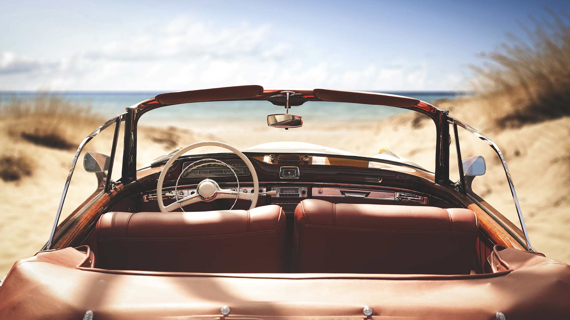 AvD Versicherung - AvD Oldtimerversicherung AvD Versicherung - AvD OldtimerversicherungCopyright (c) 2017 S_Photo/Shutterstock. No use without permission. (Photographer)